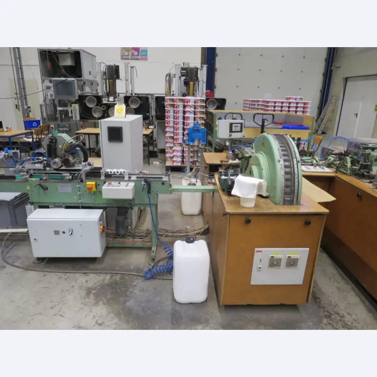 Machines pour la fabrication de cigarettes-13