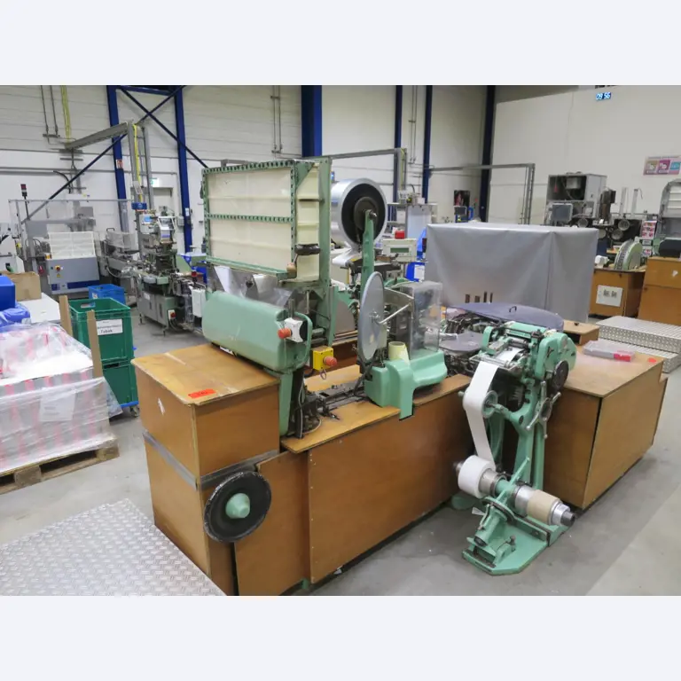 Machines pour la fabrication de cigarettes-17