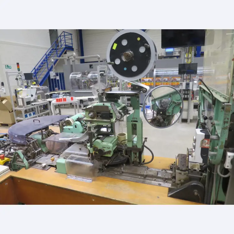 Machines pour la fabrication de cigarettes-19