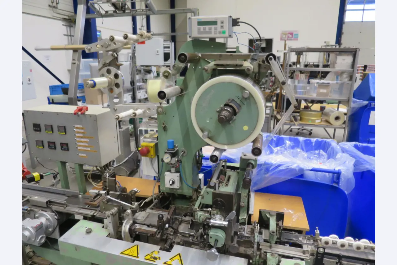 Machines pour la fabrication de cigarettes-21