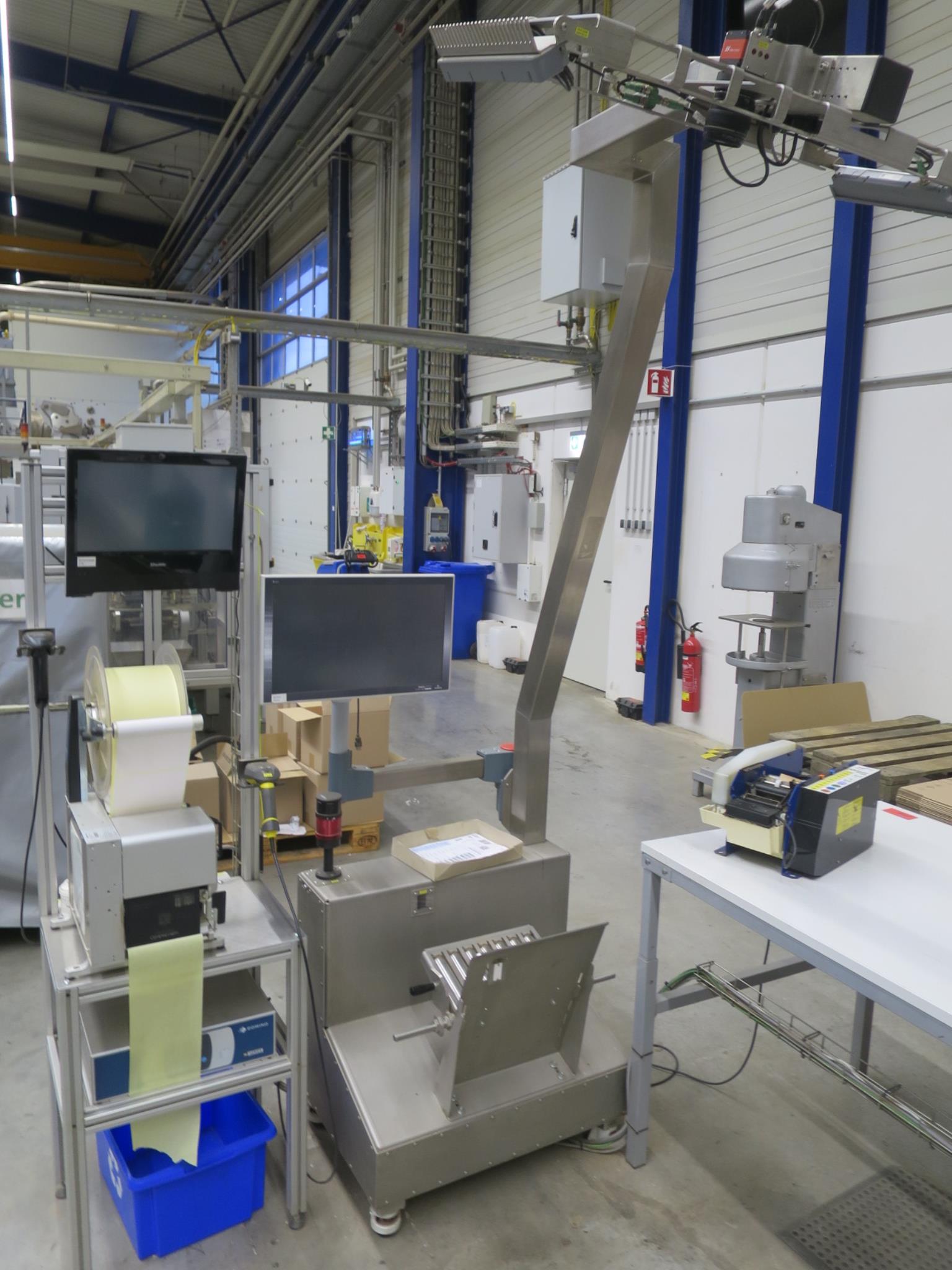 Machines for the production of cigarettes-23