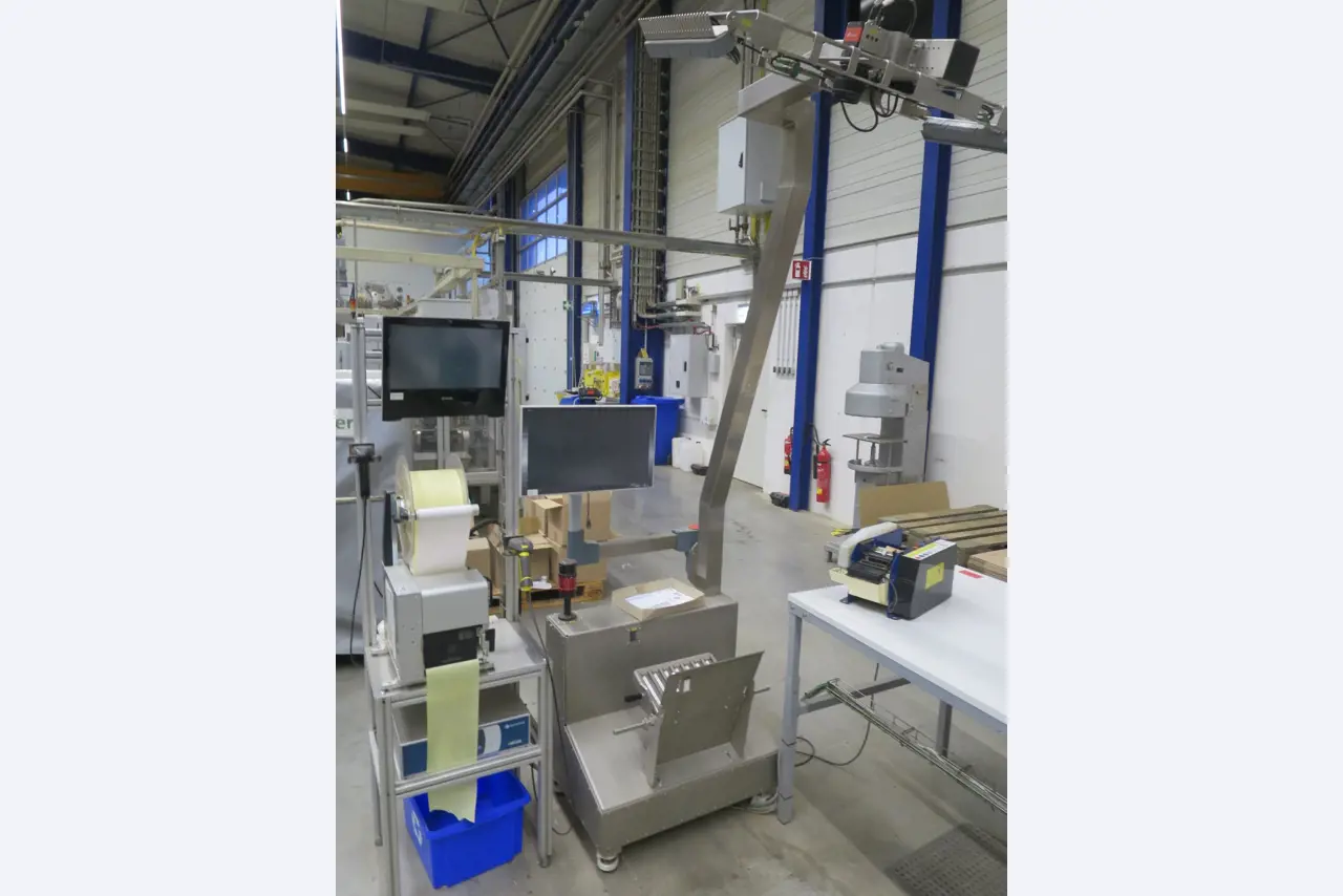 Machines pour la fabrication de cigarettes-23