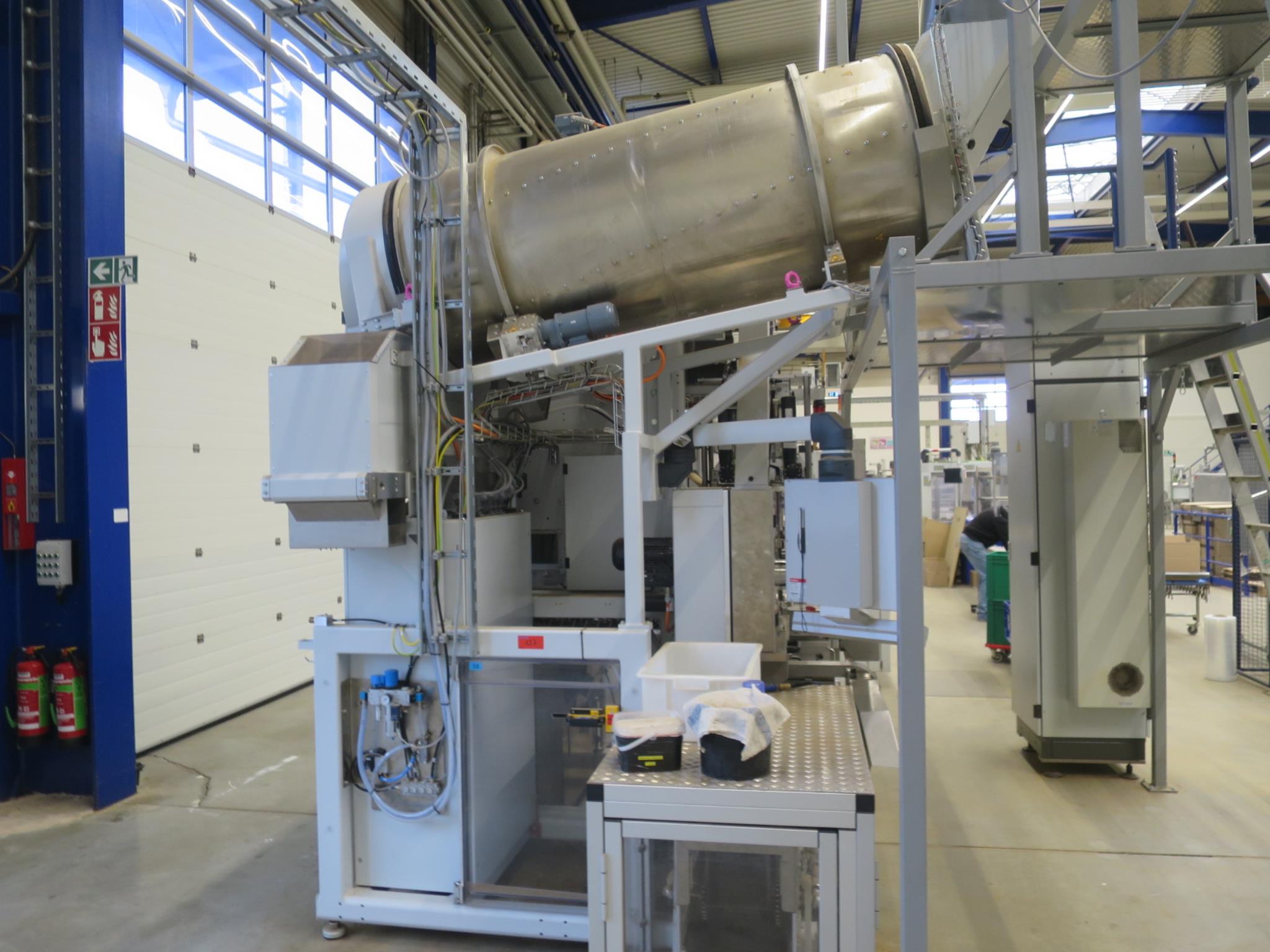 Machines for the production of cigarettes-27