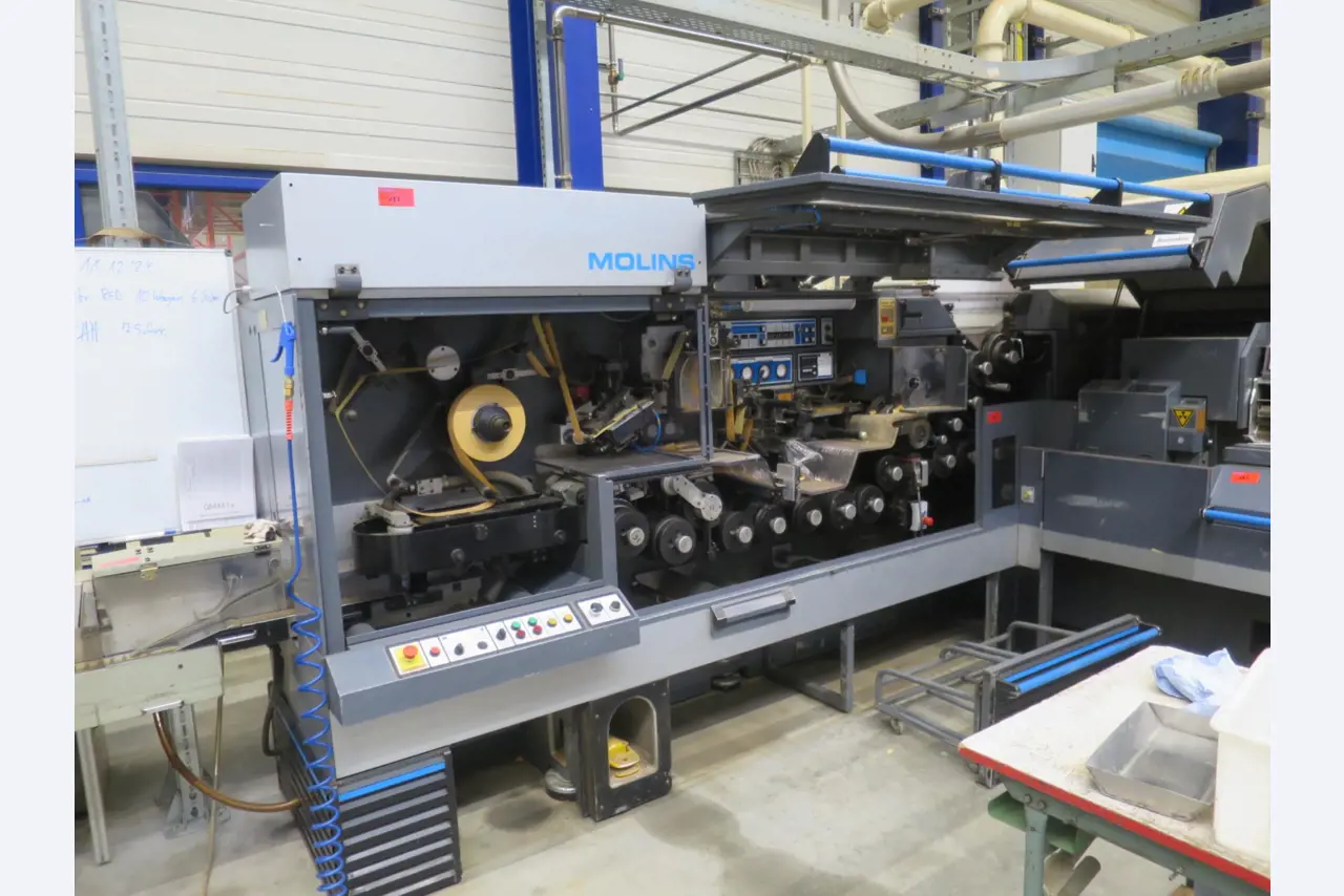 Machines pour la fabrication de cigarettes-36