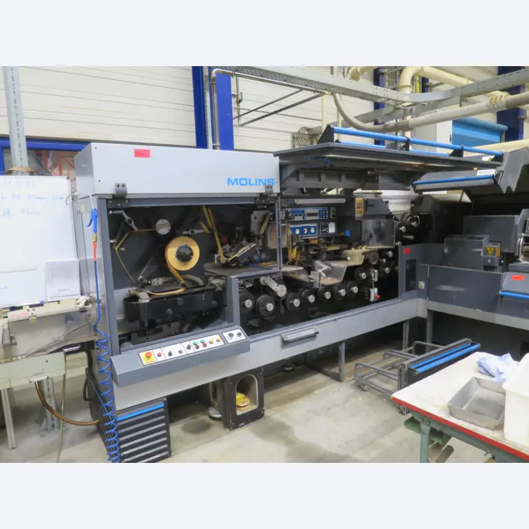 Machines pour la fabrication de cigarettes-36