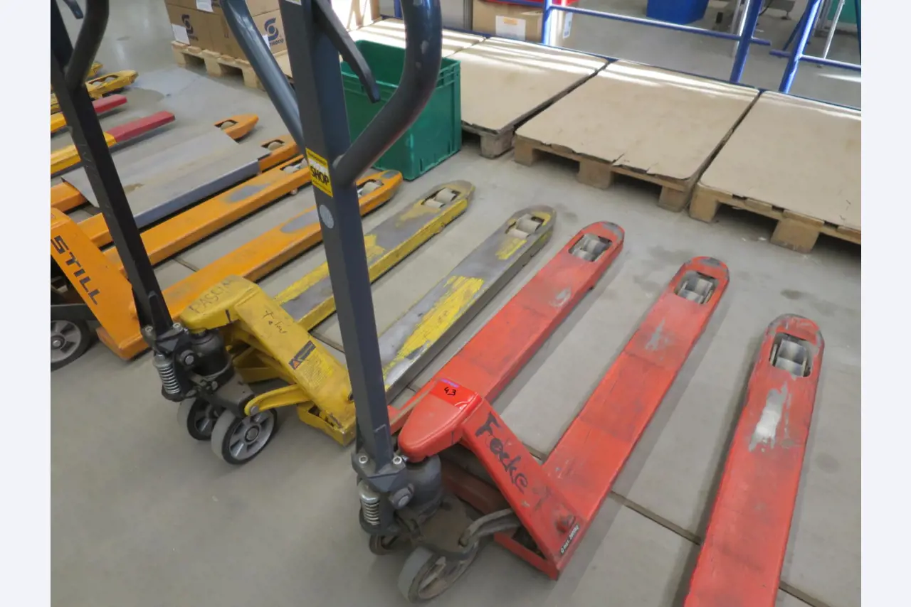 Machines pour la fabrication de cigarettes-6