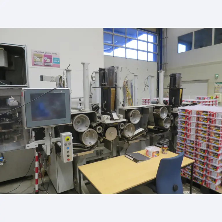 Machines pour la fabrication de cigarettes-7