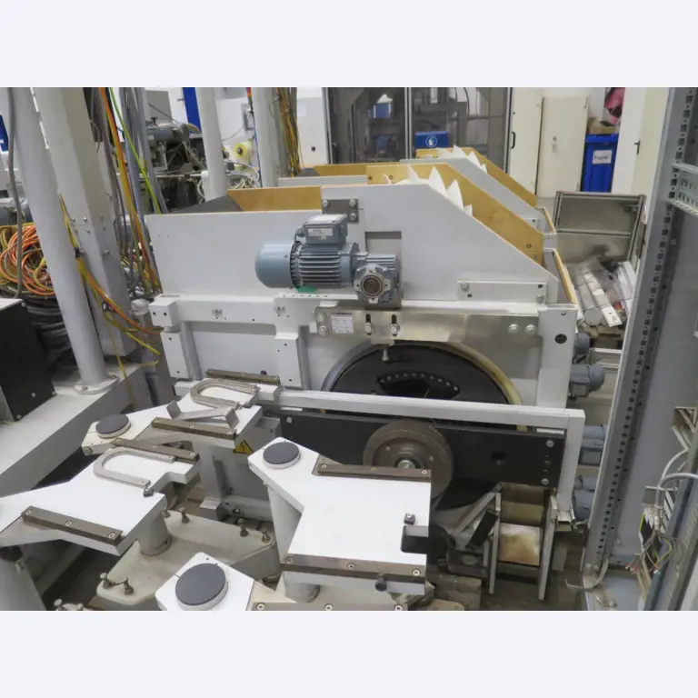 Machines pour la fabrication de cigarettes-9