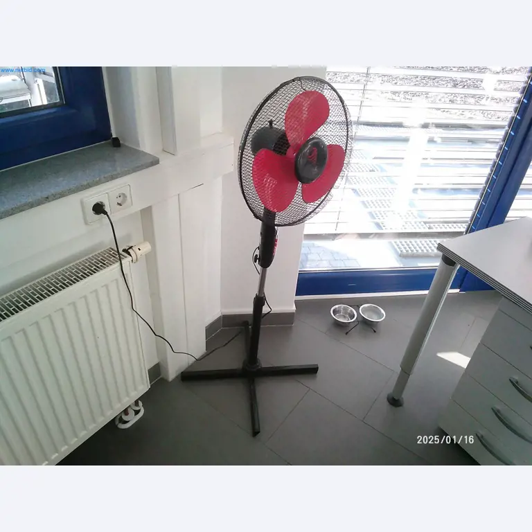 Machines for the production of cigarettes-2