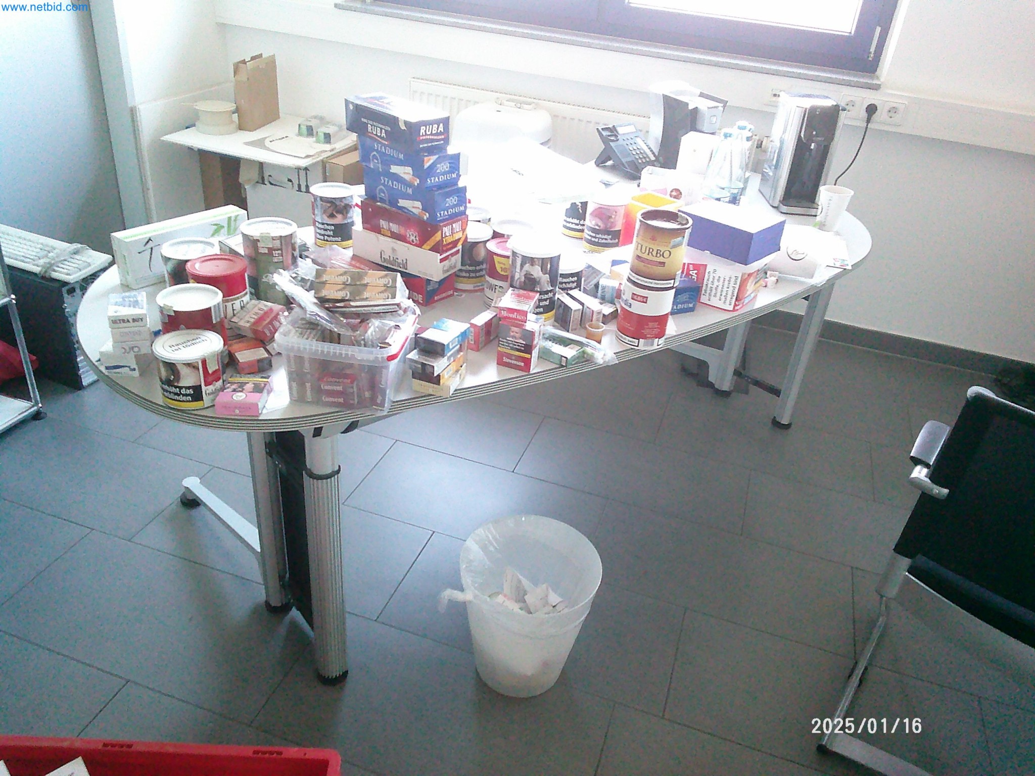 Machines for the production of cigarettes-1