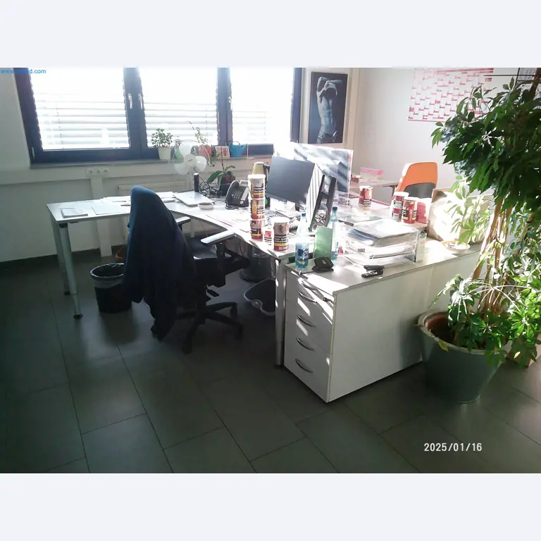 Machines for the production of cigarettes-2