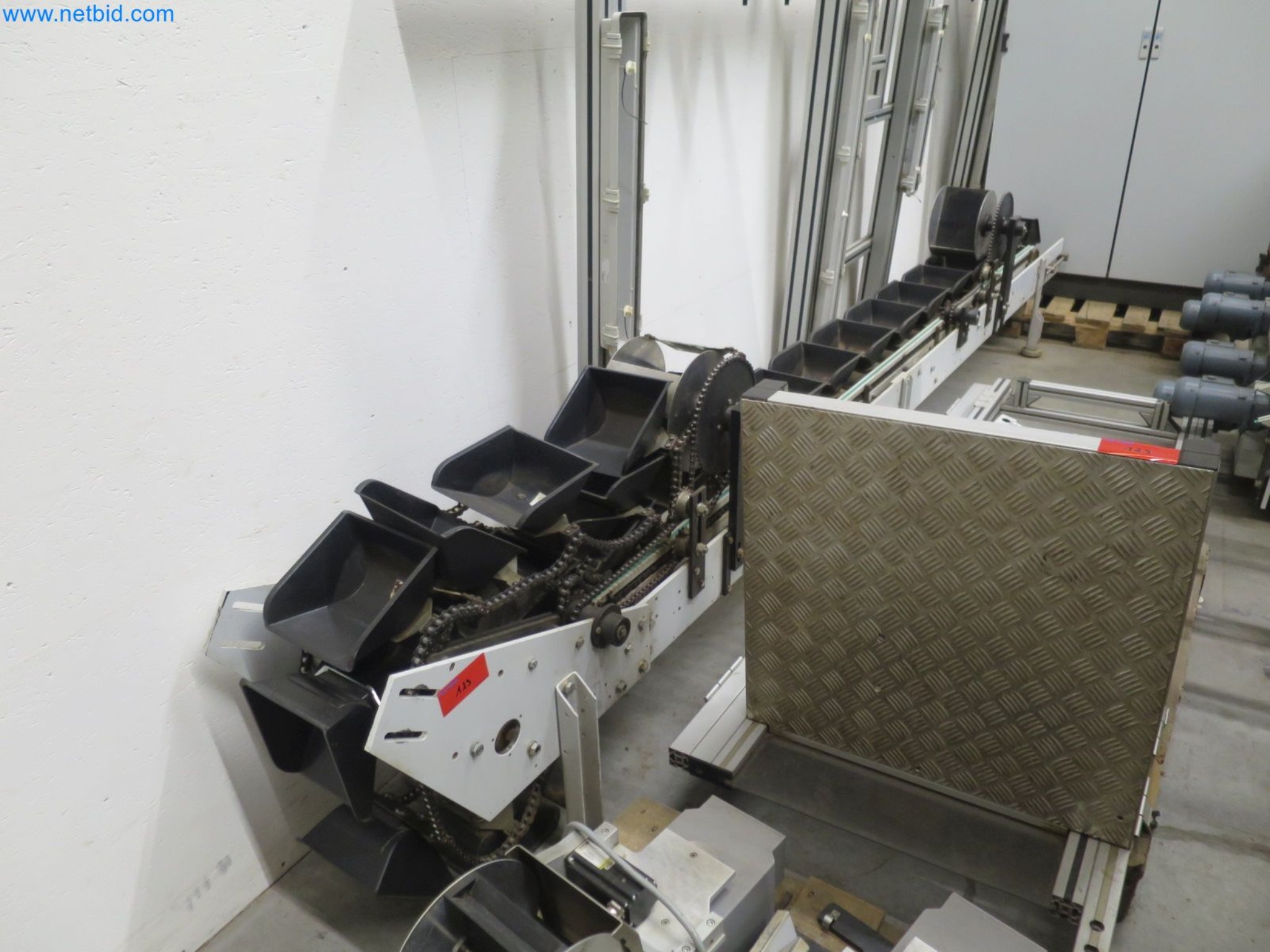 Machines pour la fabrication de cigarettes-5