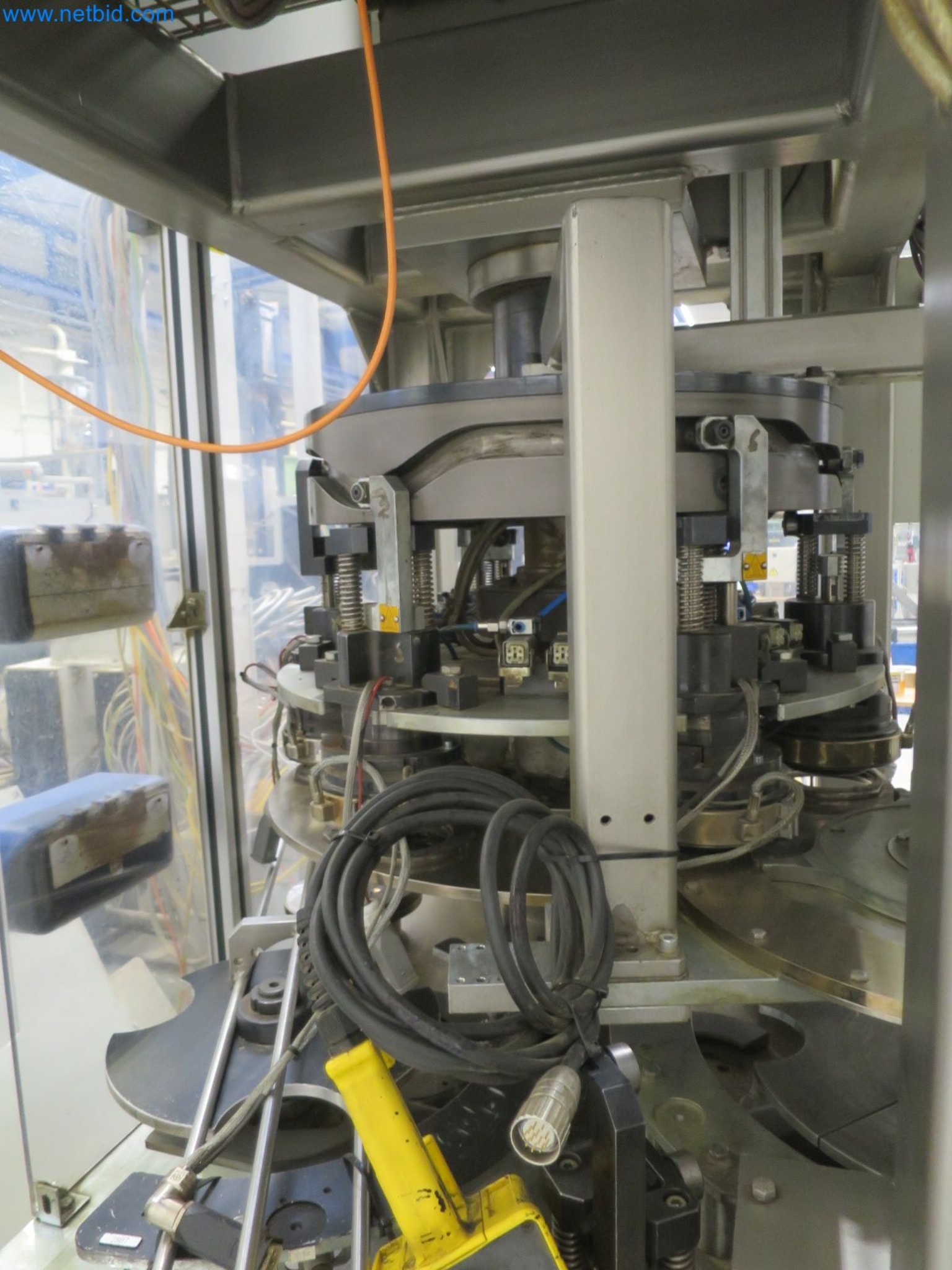 Machines for the production of cigarettes-4