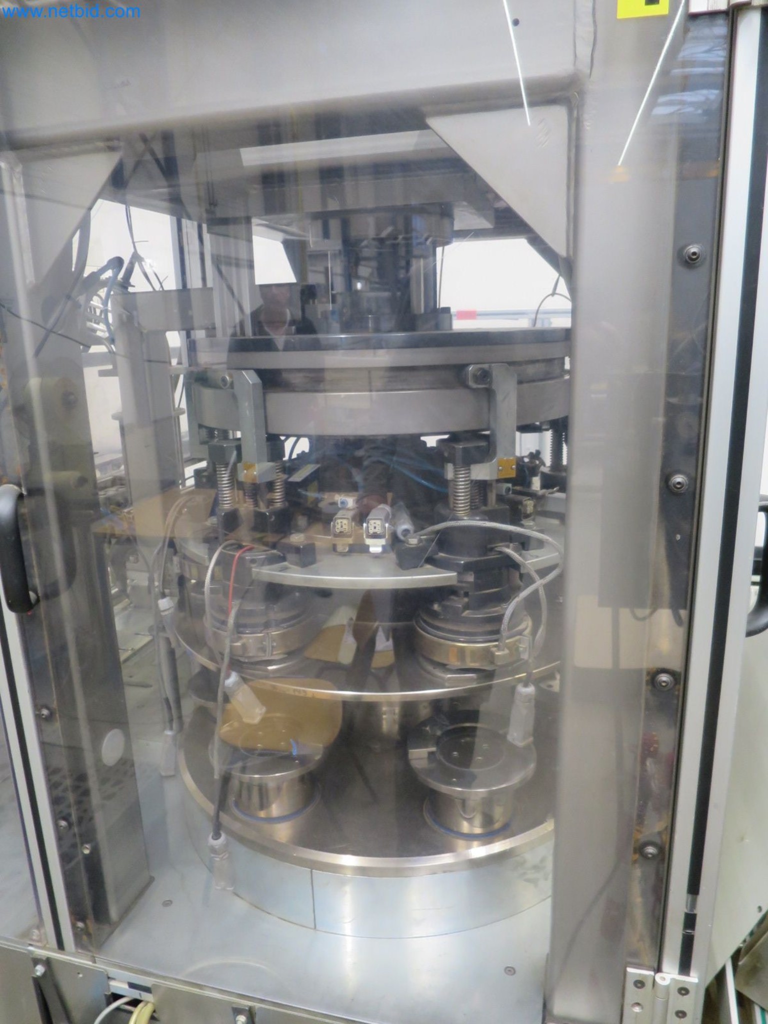 Machines for the production of cigarettes-5