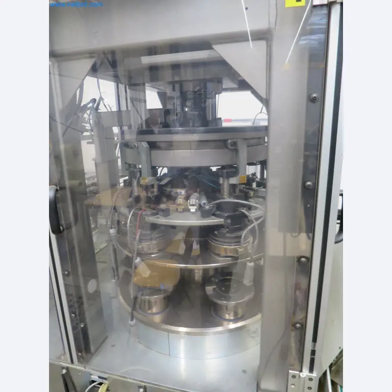 Machines for the production of cigarettes-5