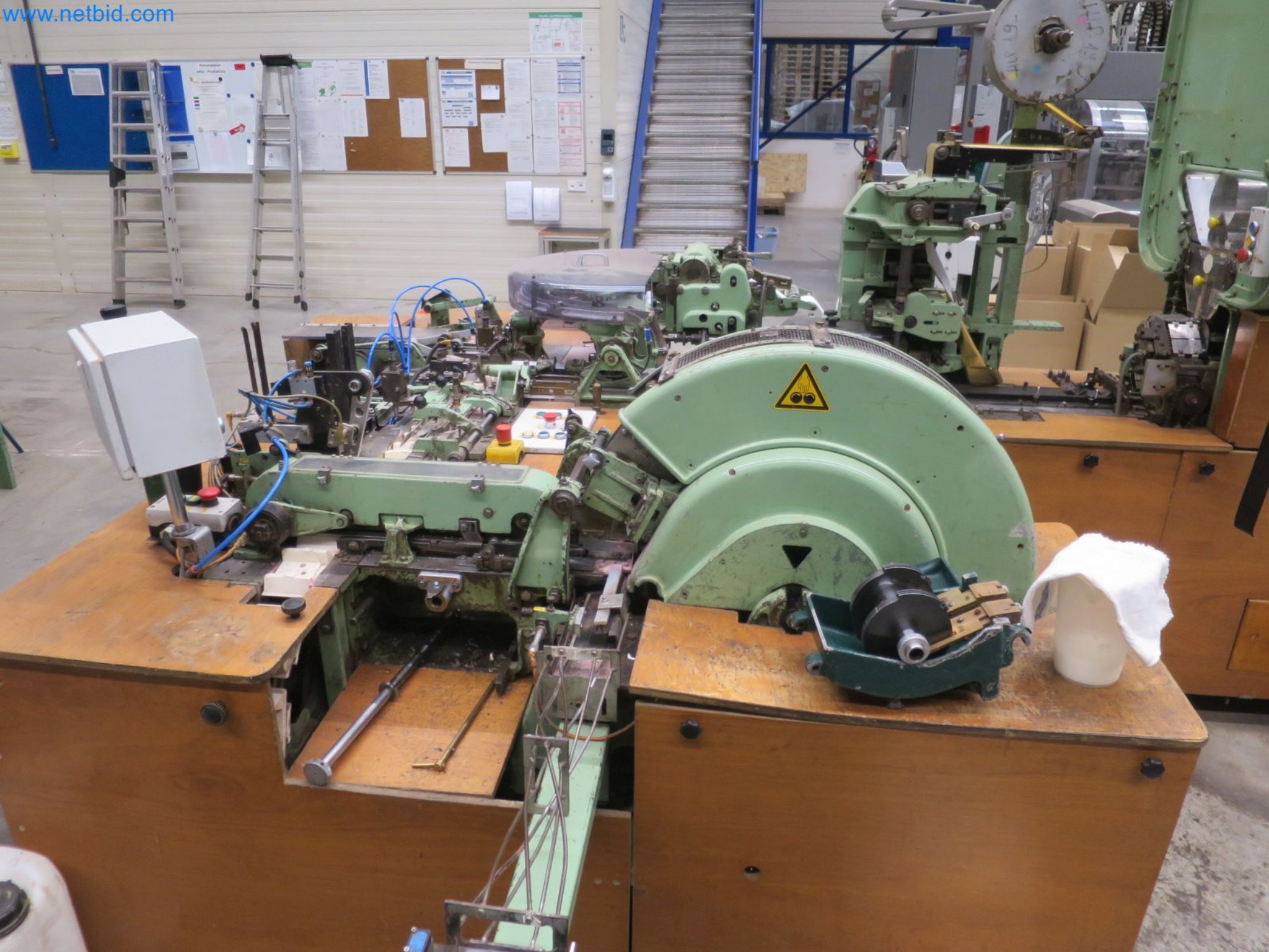 Machines for the production of cigarettes-4