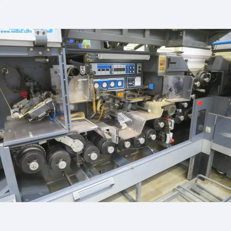 Stroji za proizvodnjo cigaret-12