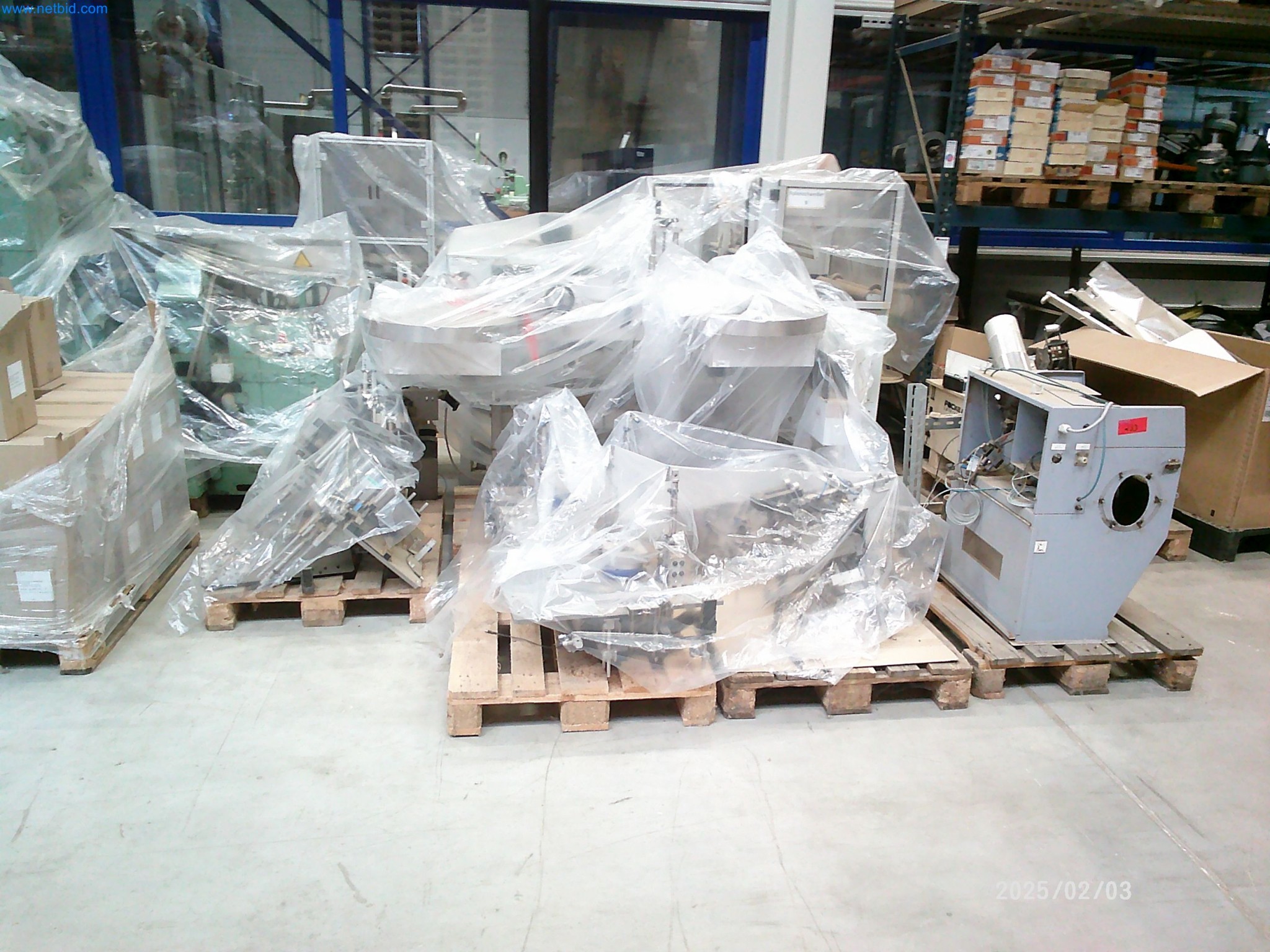 Machines for the production of cigarettes-1