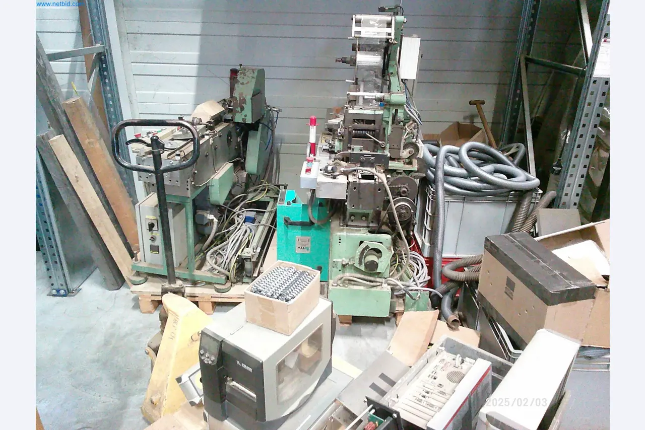 Machines pour la fabrication de cigarettes-3