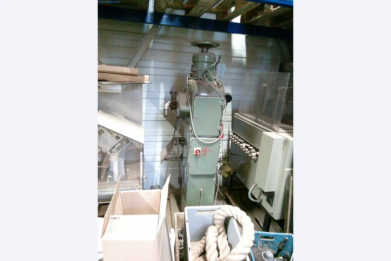 Machines pour la fabrication de cigarettes-4
