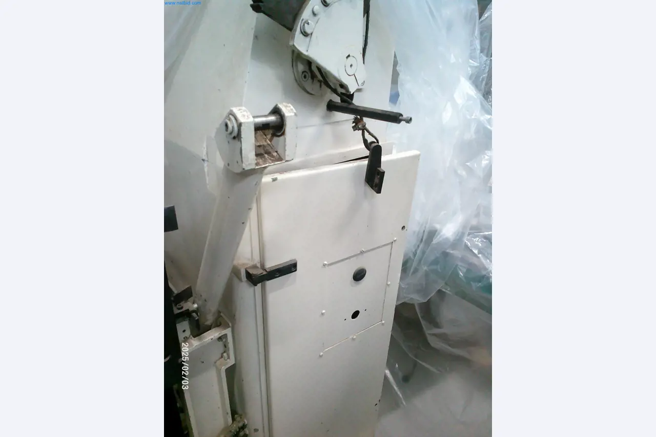 Stroji za proizvodnjo cigaret-17