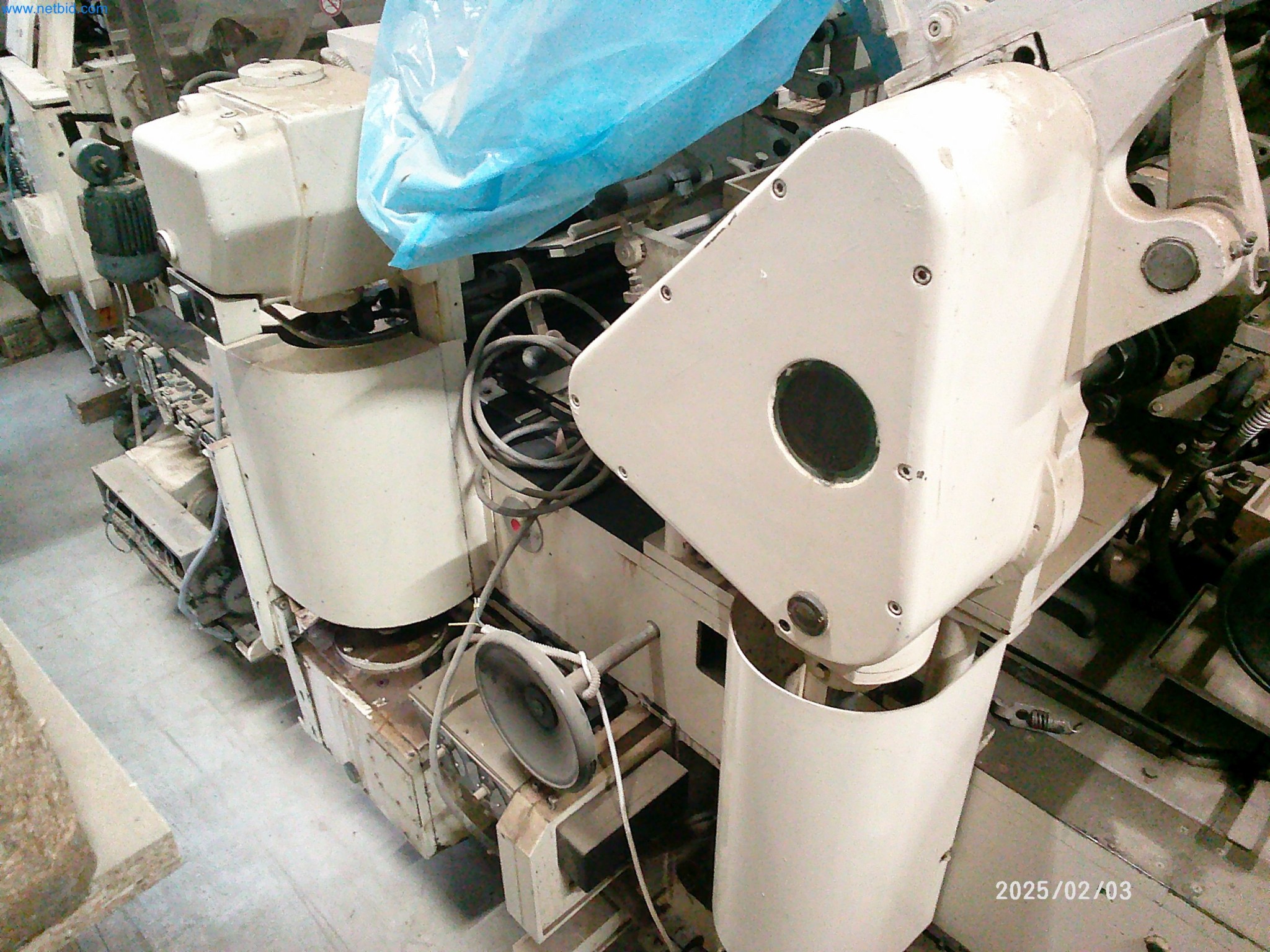 Stroji za proizvodnjo cigaret-7