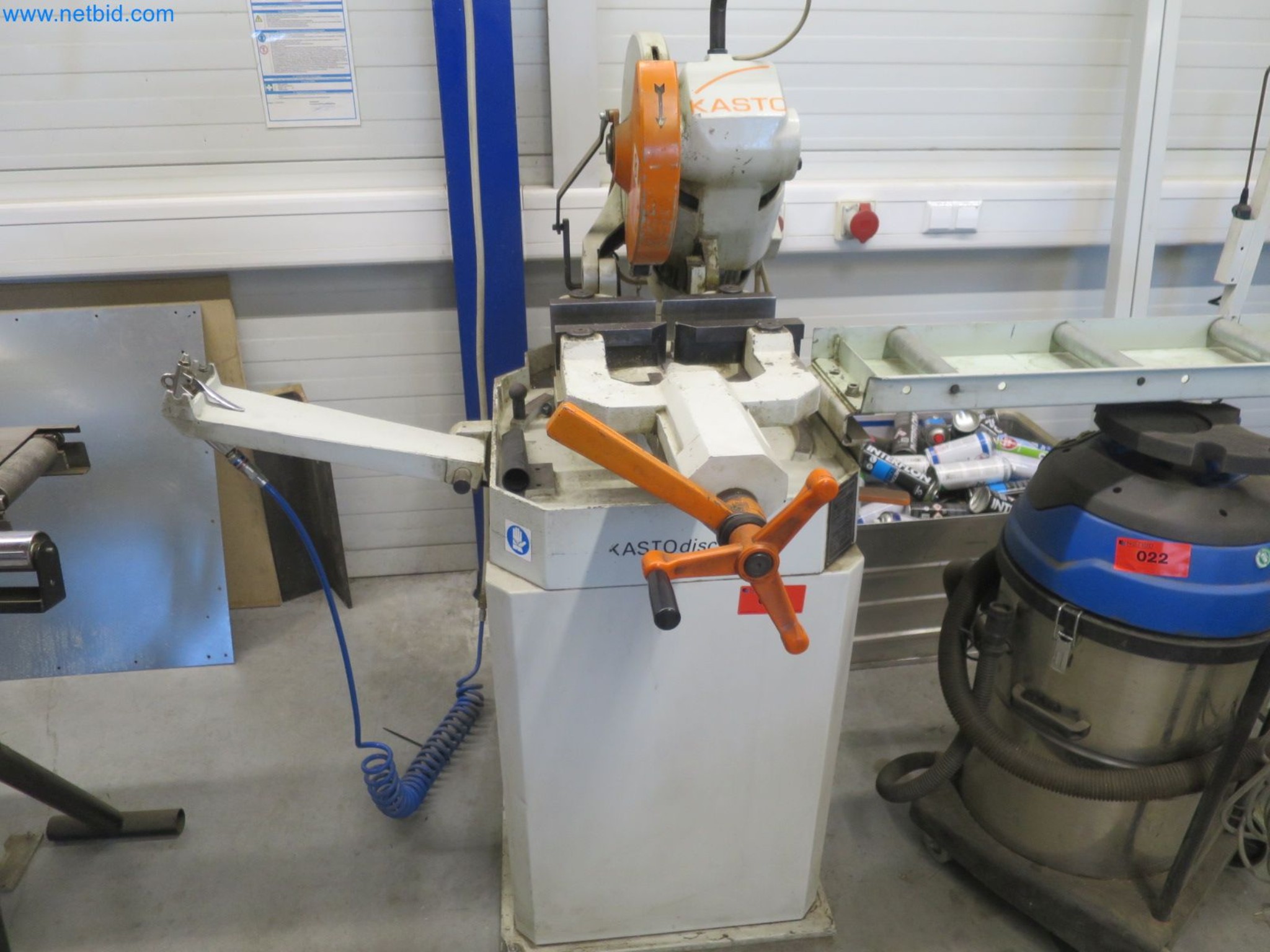 Machines for the production of cigarettes-1