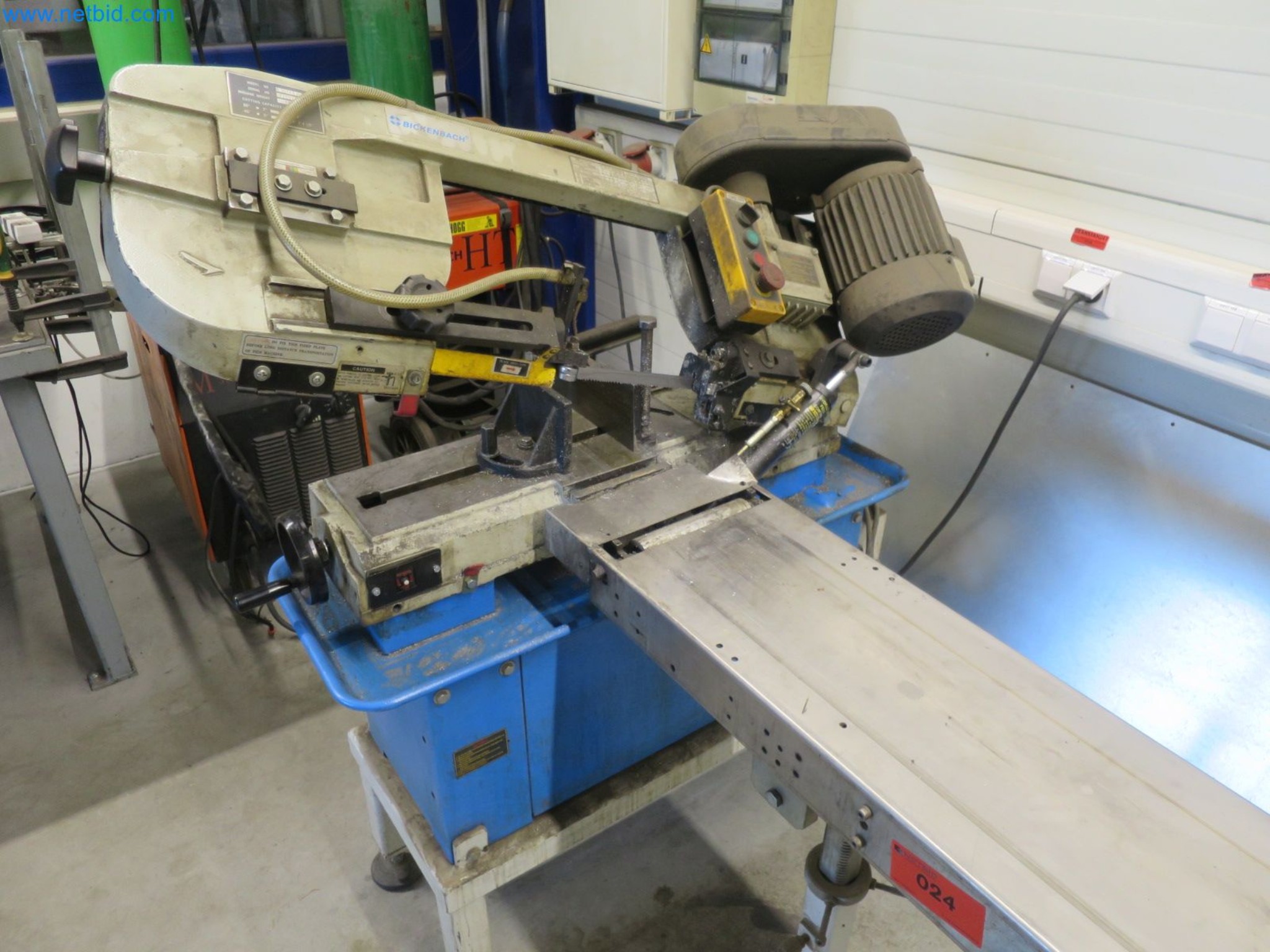 Machines for the production of cigarettes-1