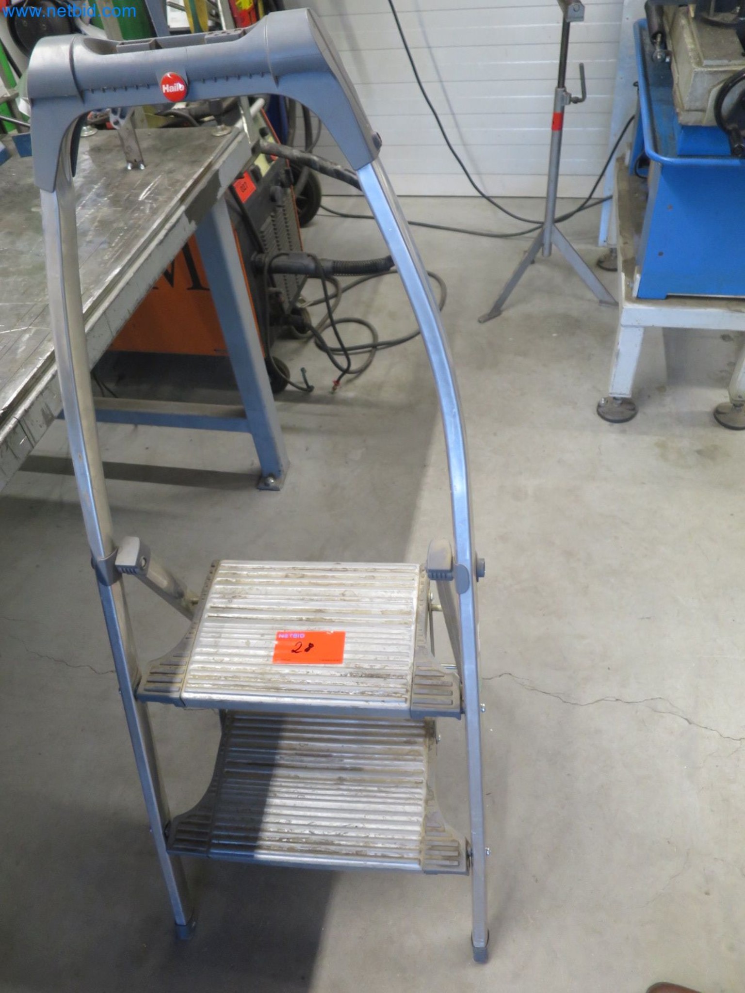 Machines for the production of cigarettes-3