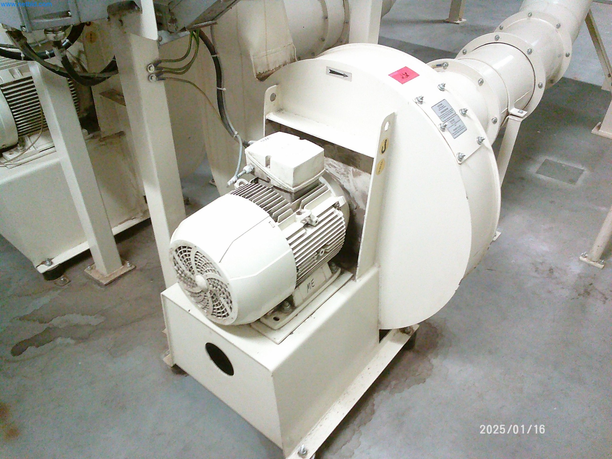 Stroji za proizvodnjo cigaret-4