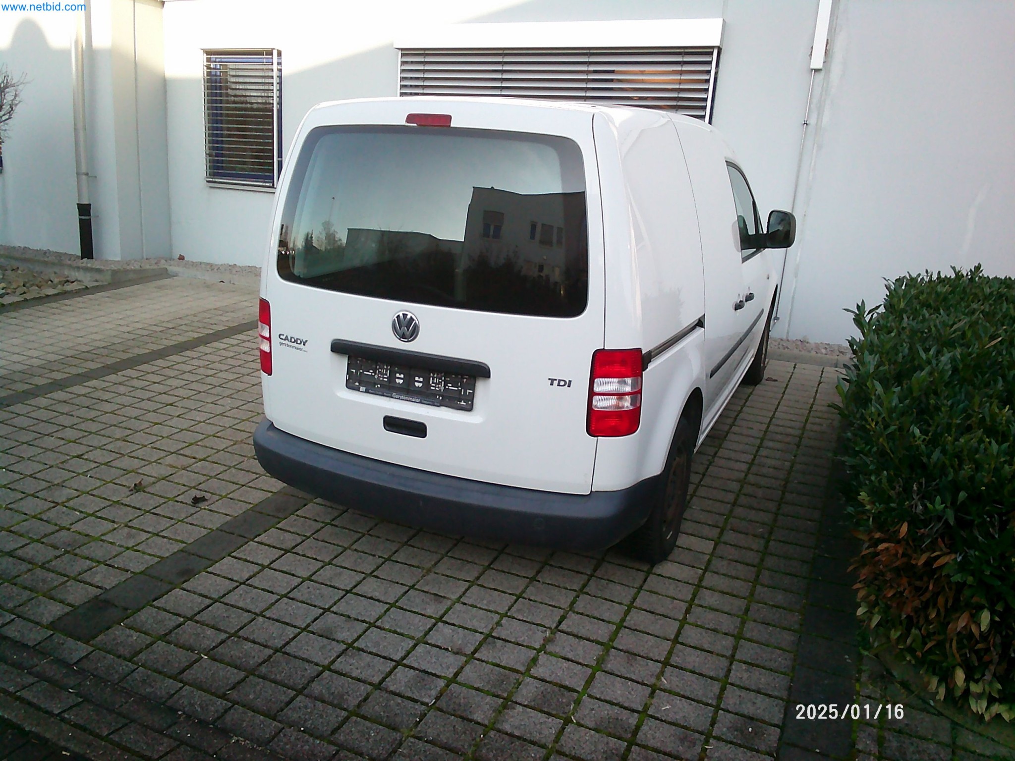 Machines for the production of cigarettes-4