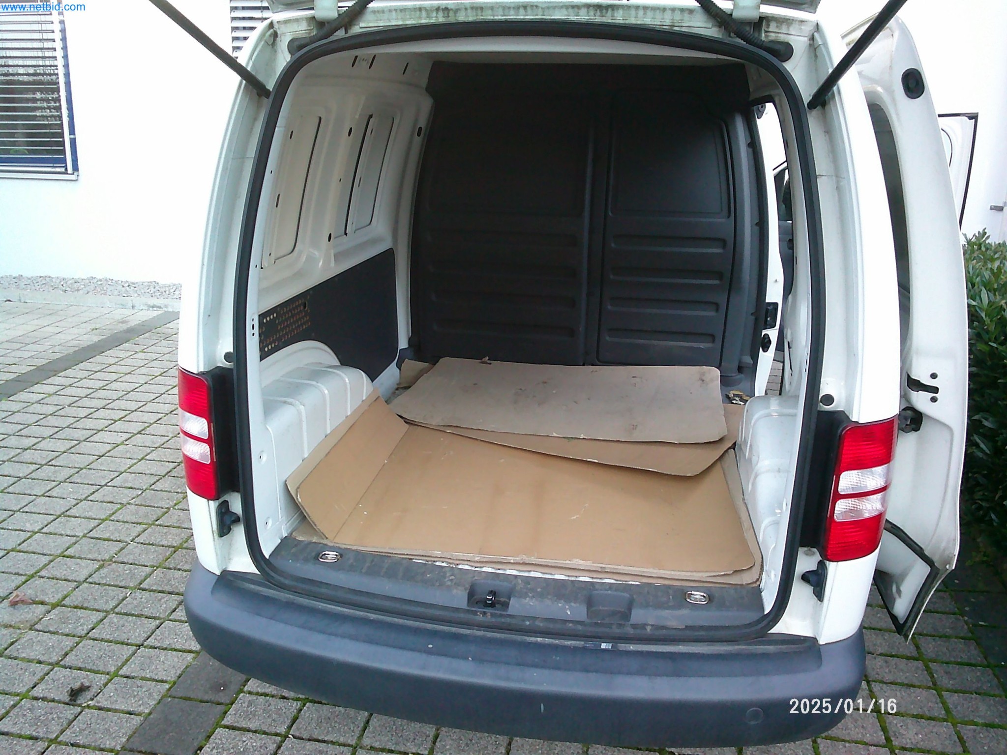 Machines for the production of cigarettes-9