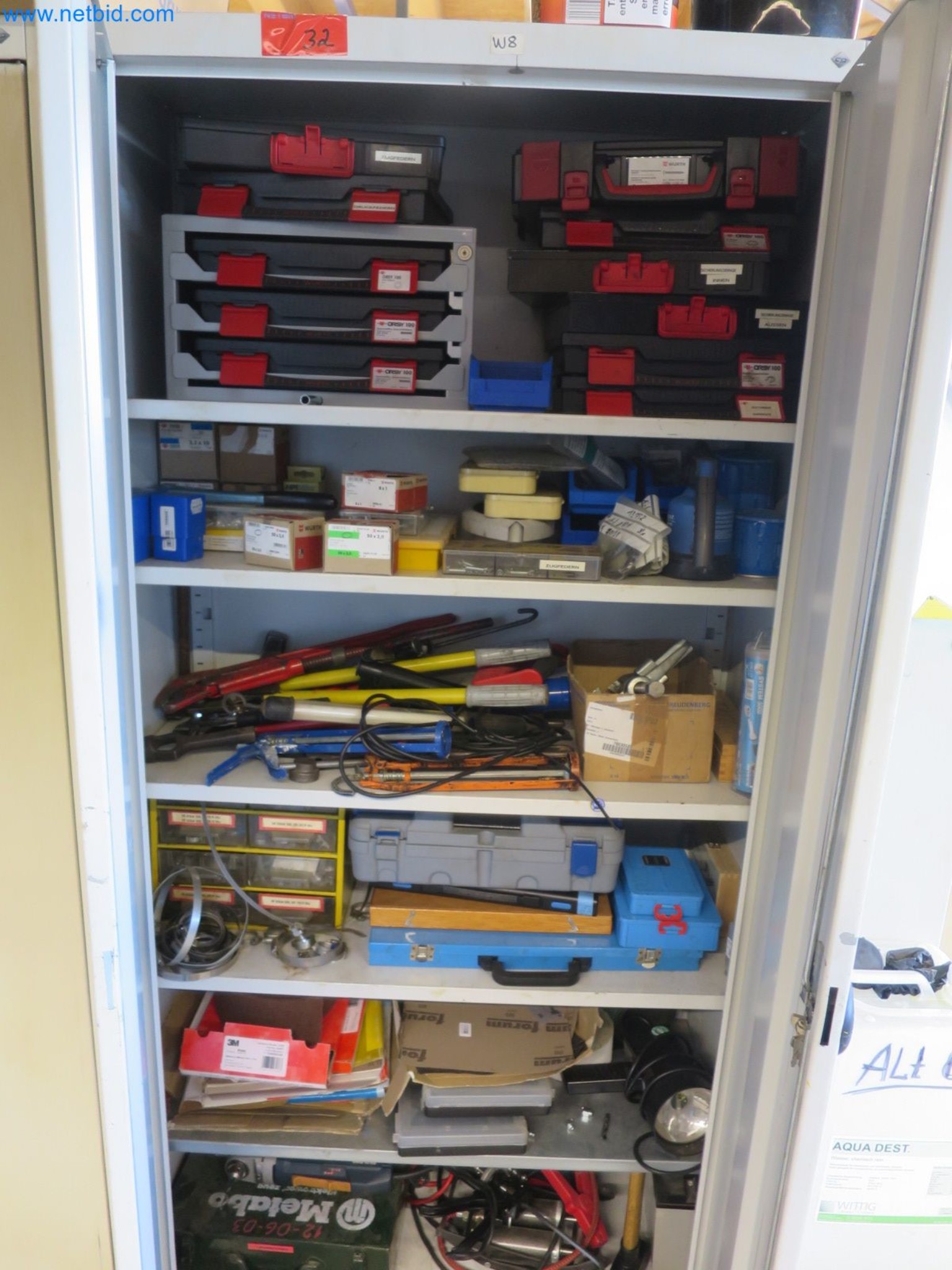 Machines for the production of cigarettes-3