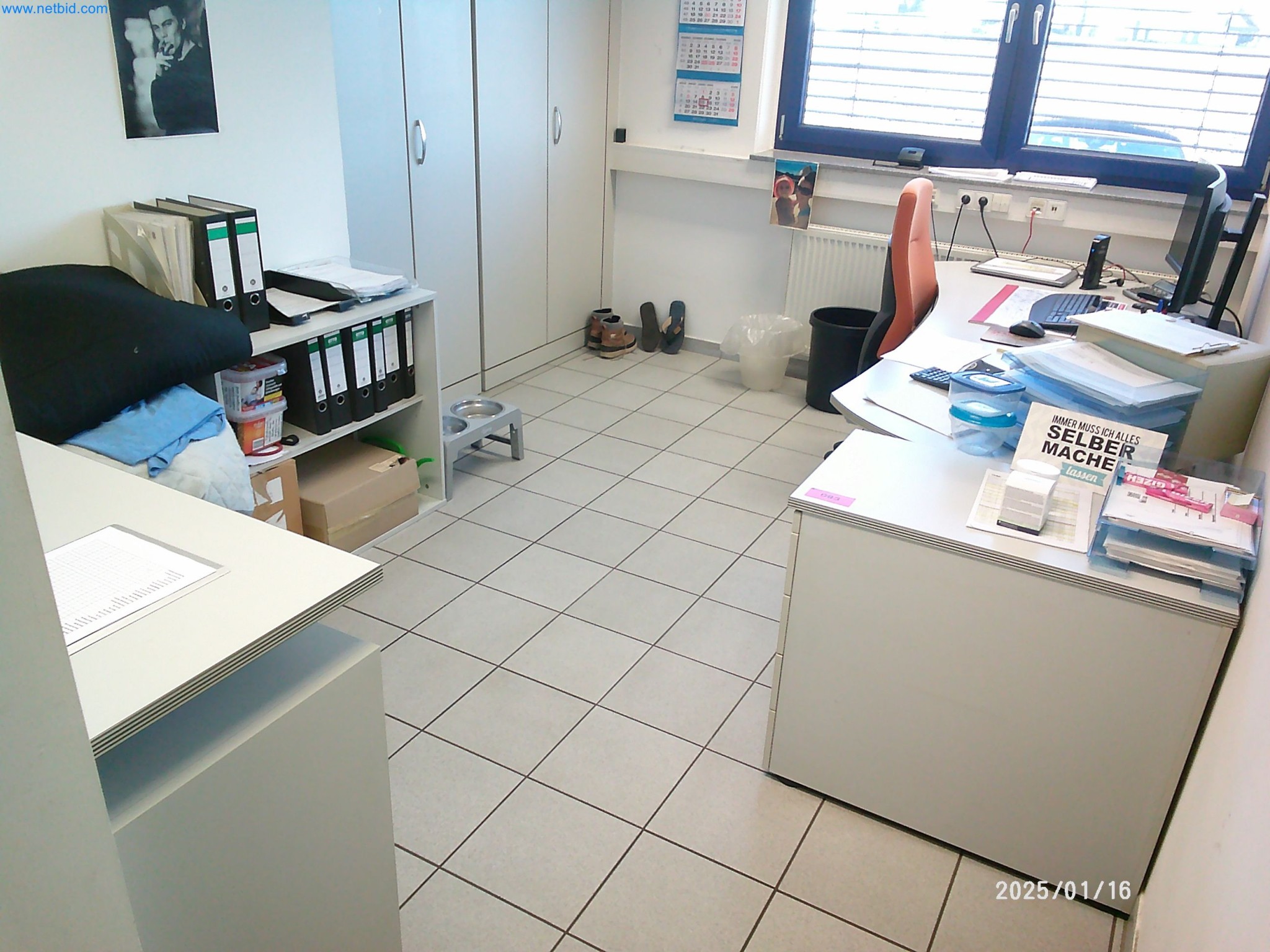 Machines for the production of cigarettes-1