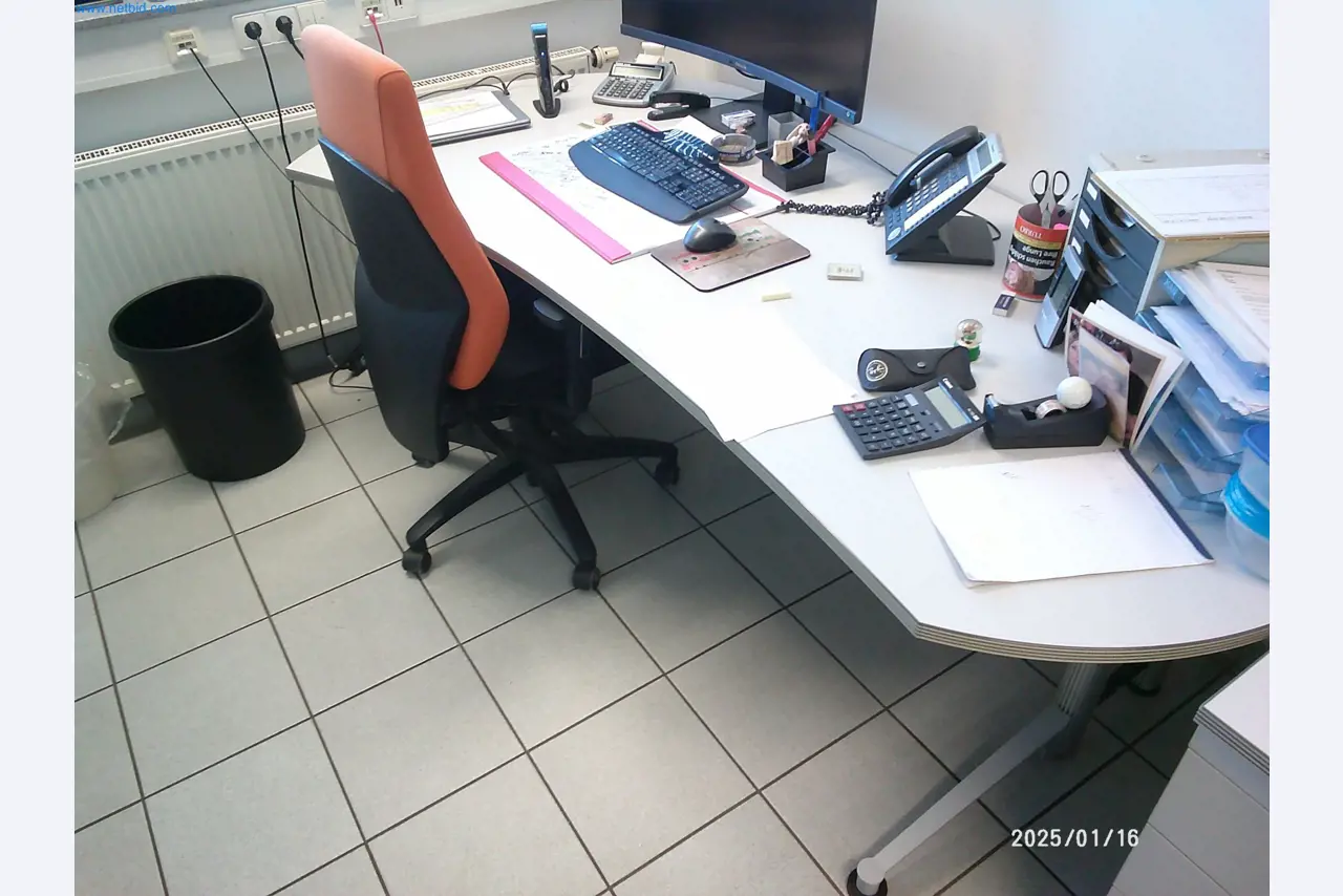 Machines for the production of cigarettes-3