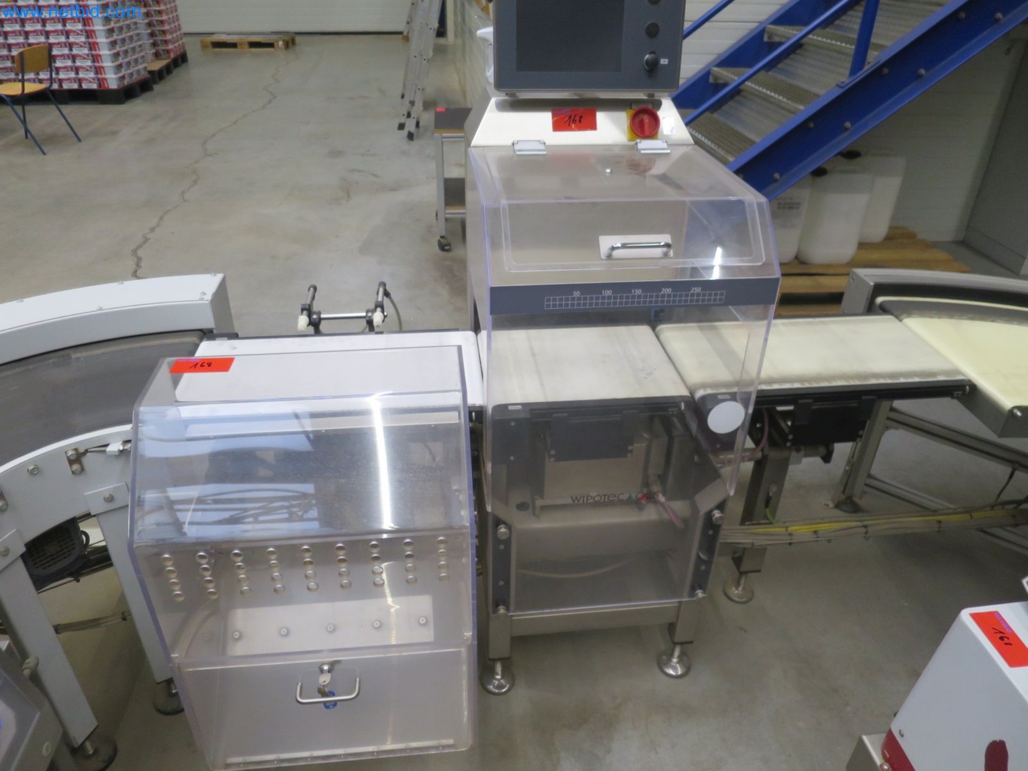 Machines for the production of cigarettes-25