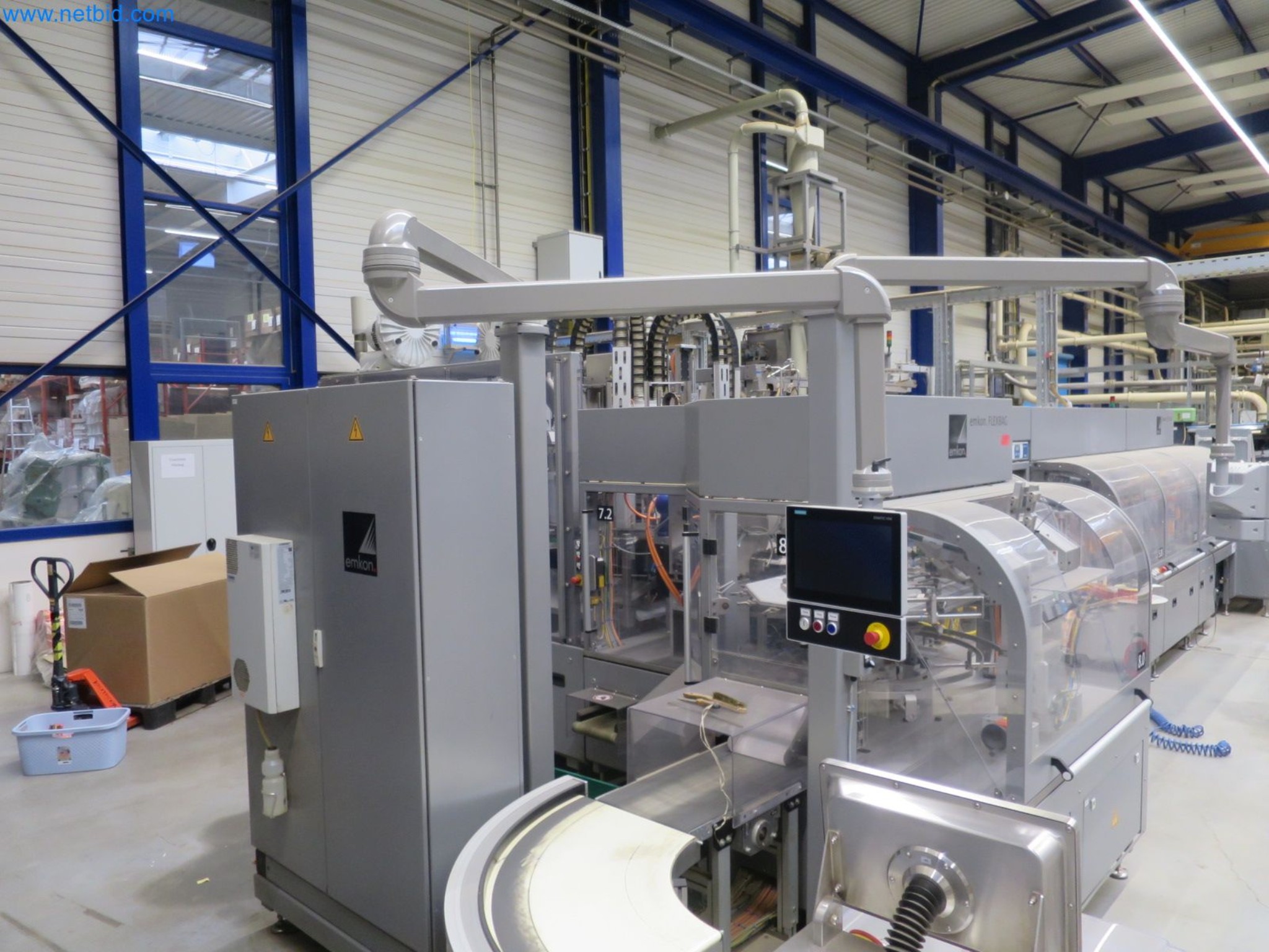 Machines for the production of cigarettes-26