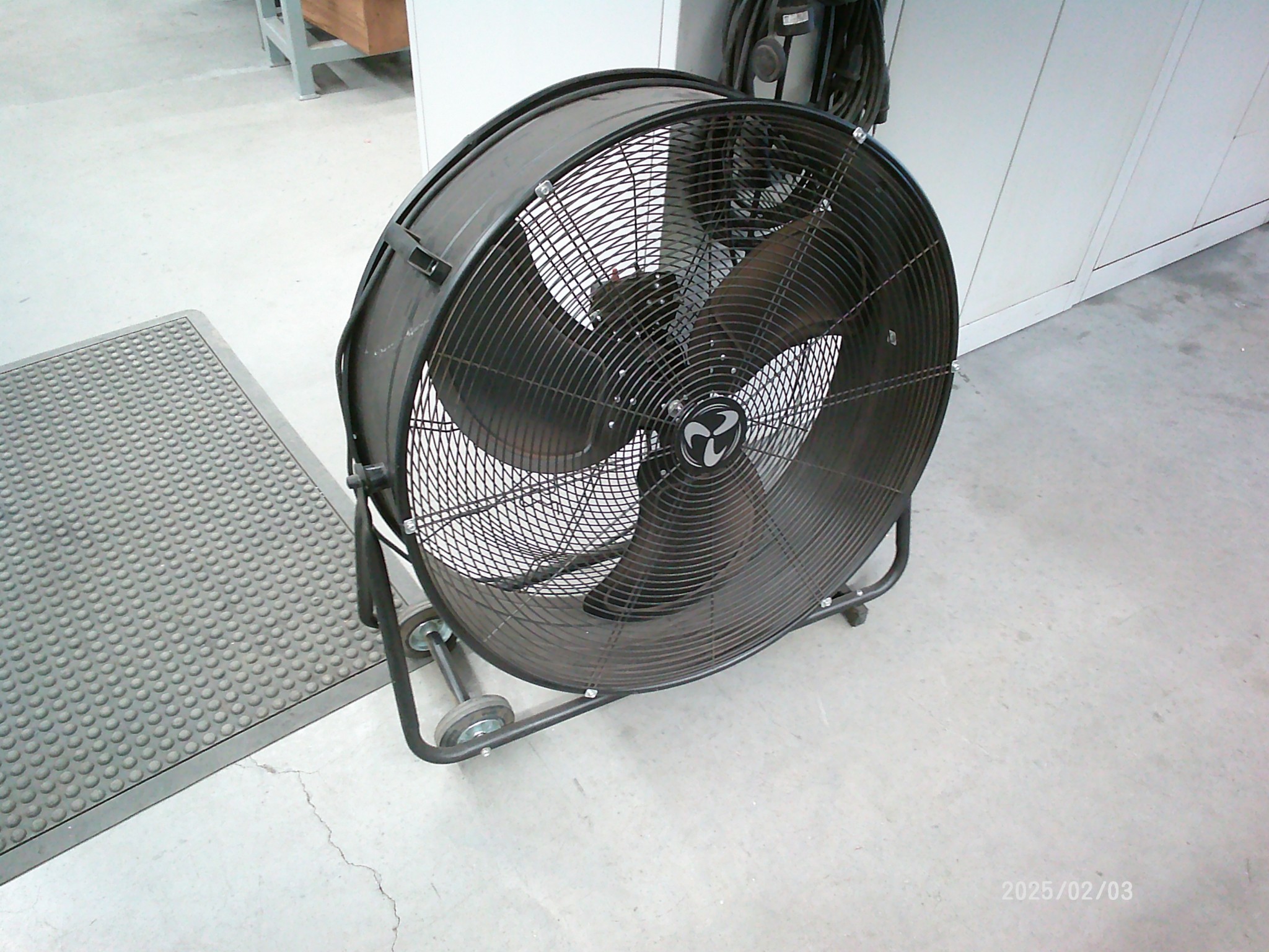 Machines for the production of cigarettes-2