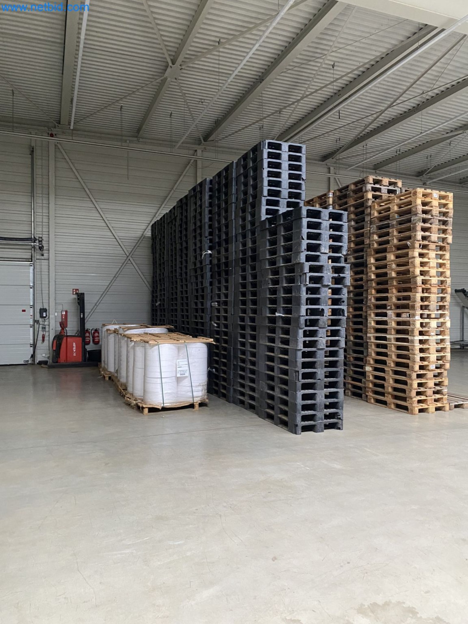 Machines for the production of cigarettes-1