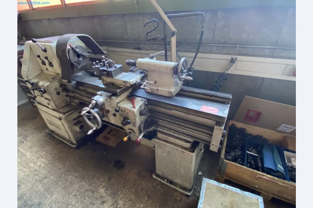 Goed onderhouden machines uit de speciale automatiseringsmachinebouwsector-1
