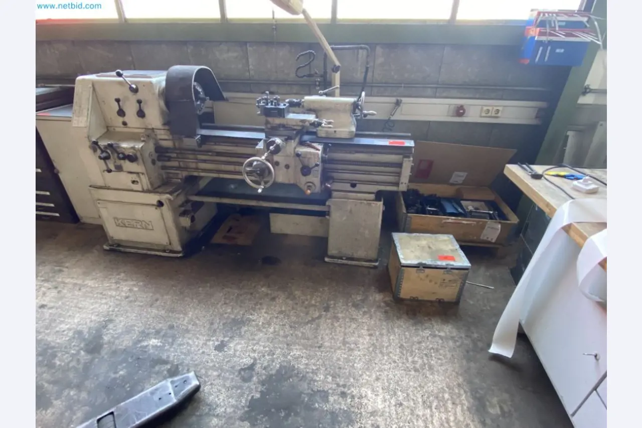 Goed onderhouden machines uit de speciale automatiseringsmachinebouwsector-2