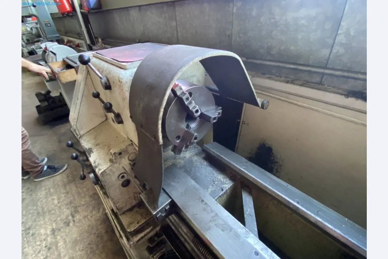 Goed onderhouden machines uit de speciale automatiseringsmachinebouwsector-4