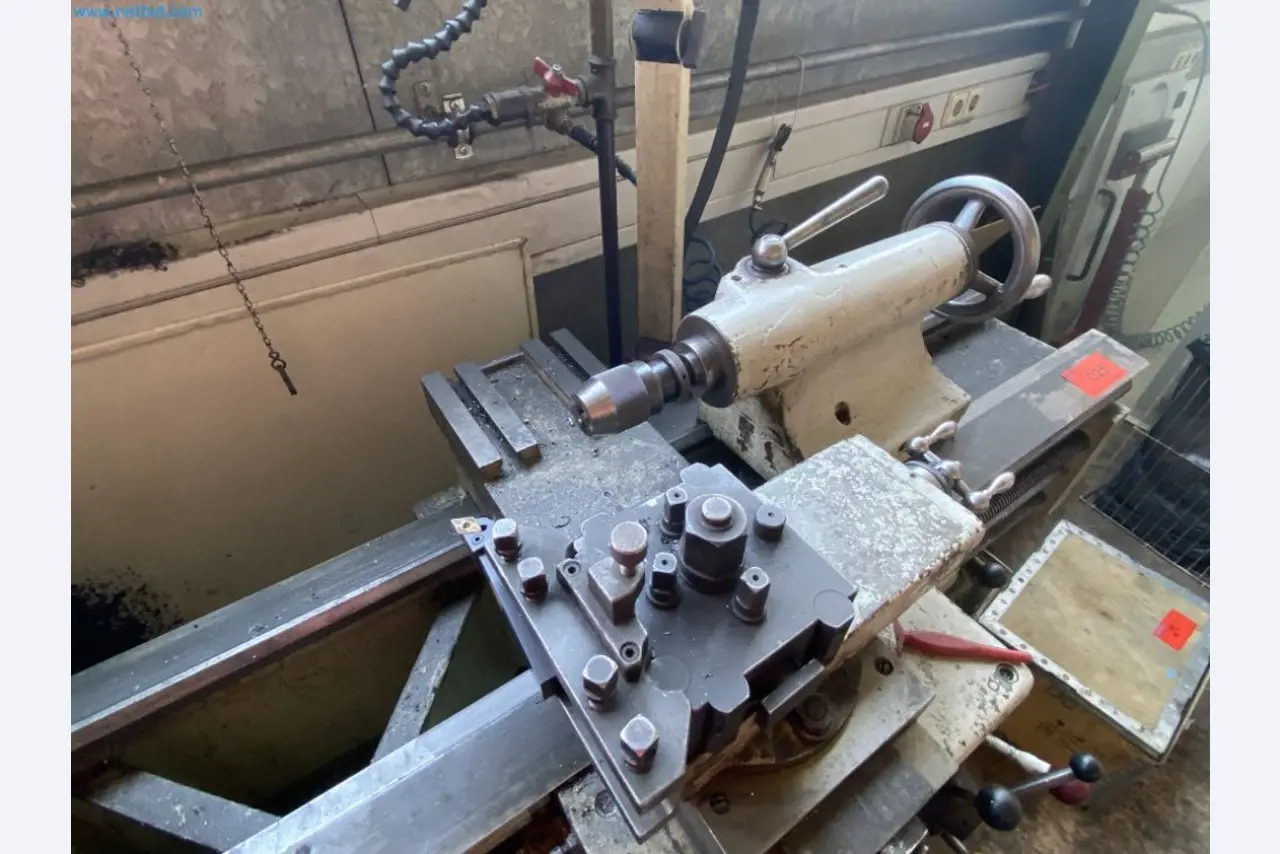 Goed onderhouden machines uit de speciale automatiseringsmachinebouwsector-5