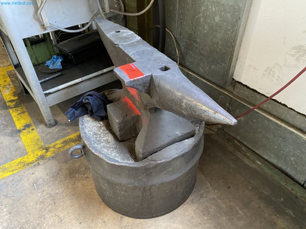 Máquinas bien mantenidas del sector de la construcción de maquinaria especial para automatización-2