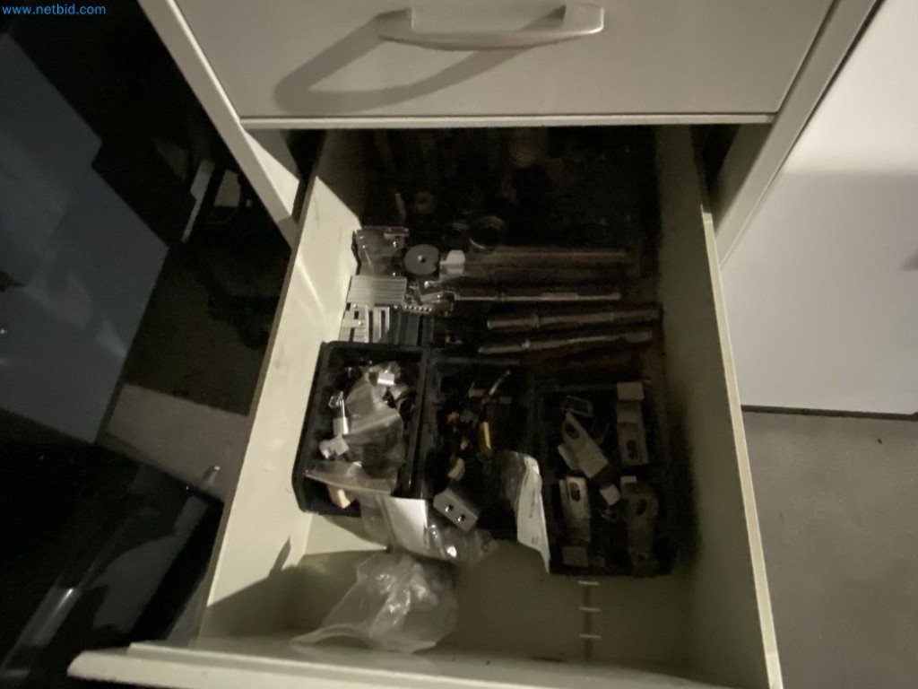 Machines du secteur de l'automatisation Construction de machines spéciales-9