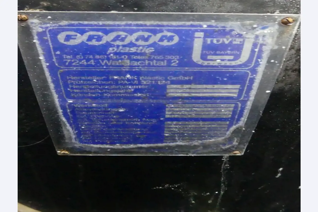 Equipement mécanique et accessoires d'une ancienne imprimerie en héliogravure-10