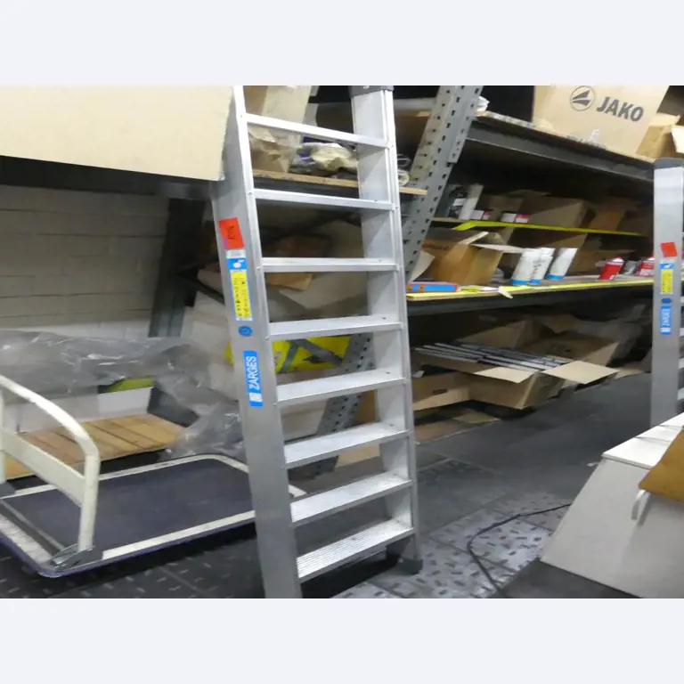 Maschinelle Einrichtung sowie Zubehör einer ehemaligen Tiefdruckerei-1