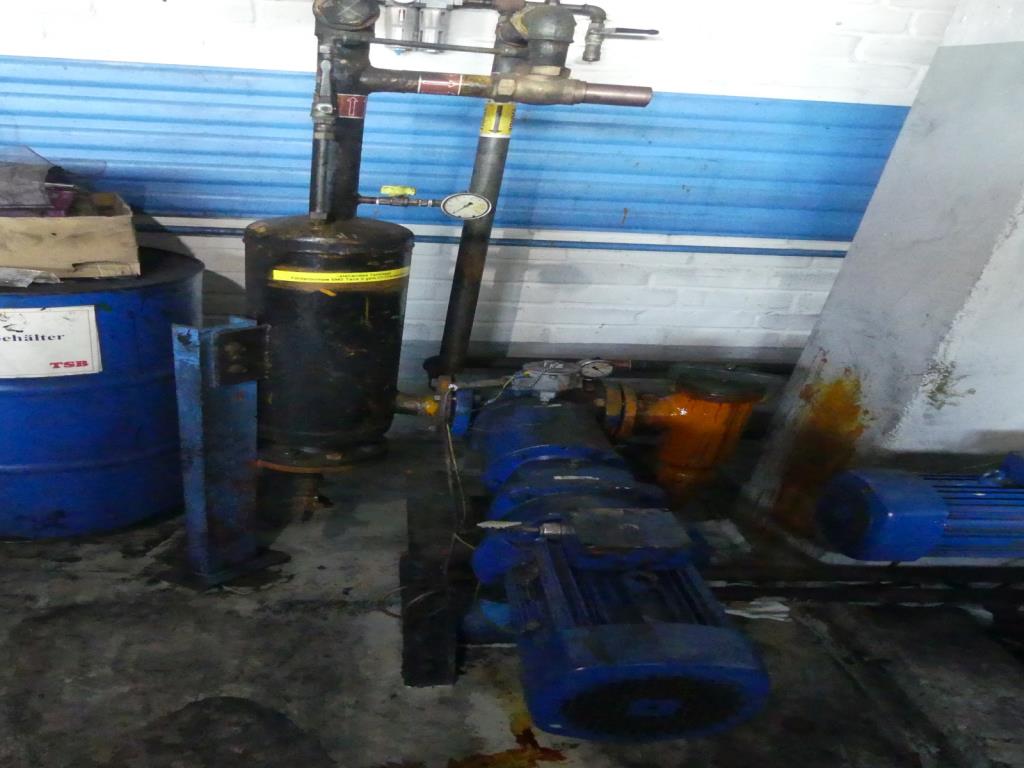 Máquinas e acessórios de uma antiga fábrica de impressão de gravuras-3