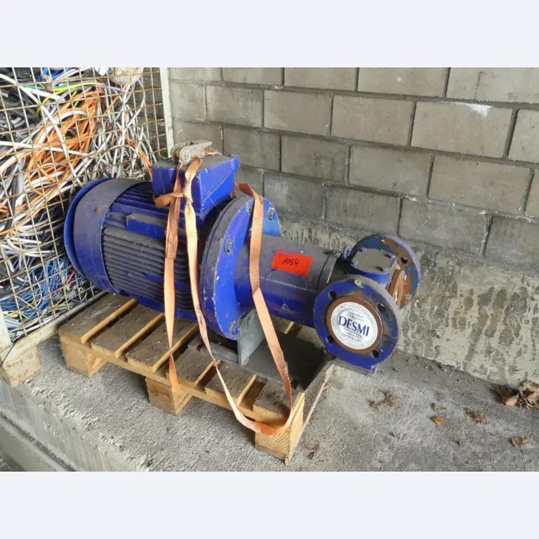 Maschinelle Einrichtung sowie Zubehör einer ehemaligen Tiefdruckerei-1