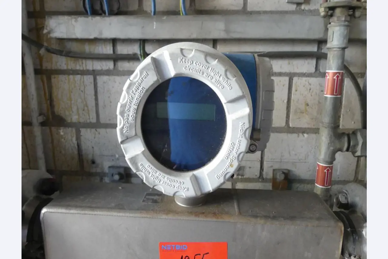 Maquinaria y accesorios de una antigua imprenta de huecograbado-2